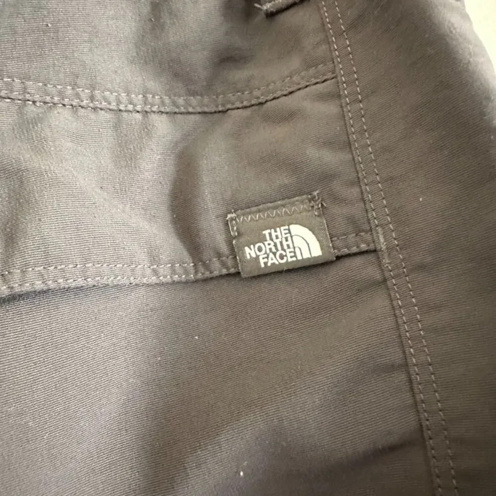 The North Face Convertible Pants Men's L Short Gray‎ 7 Pockets Outdoors
